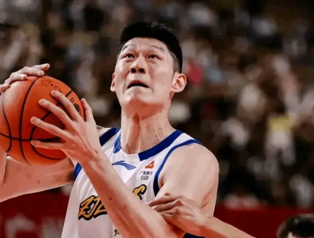 必赢体育官方入口-胡金秋：想尽量延续职业生涯，在CBA打到父子同场